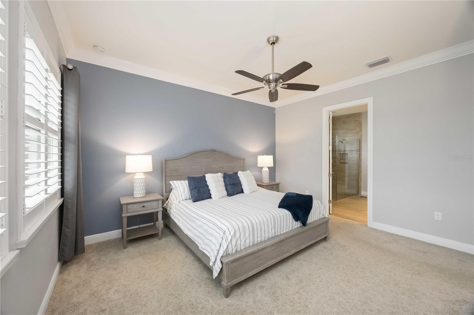 Image 35 of 91 For 23889 Waverly Circle