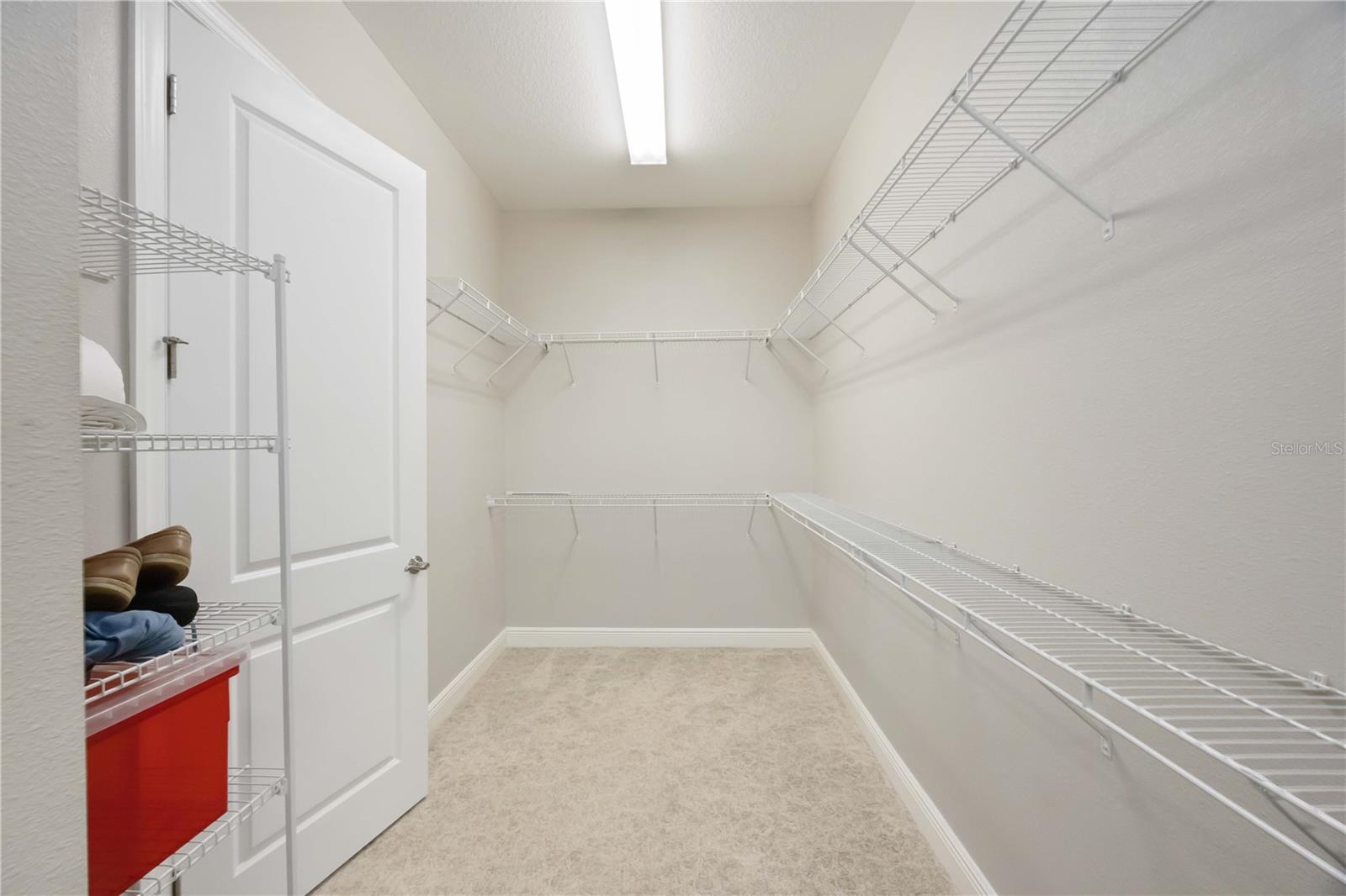 Image 40 of 91 For 23889 Waverly Circle