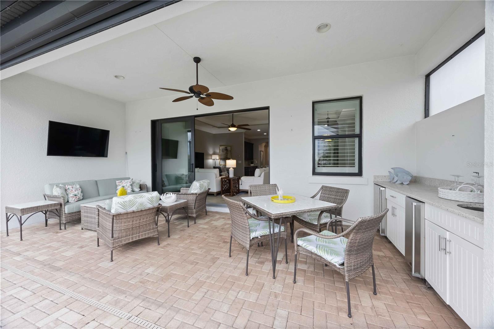 Image 45 of 91 For 23889 Waverly Circle