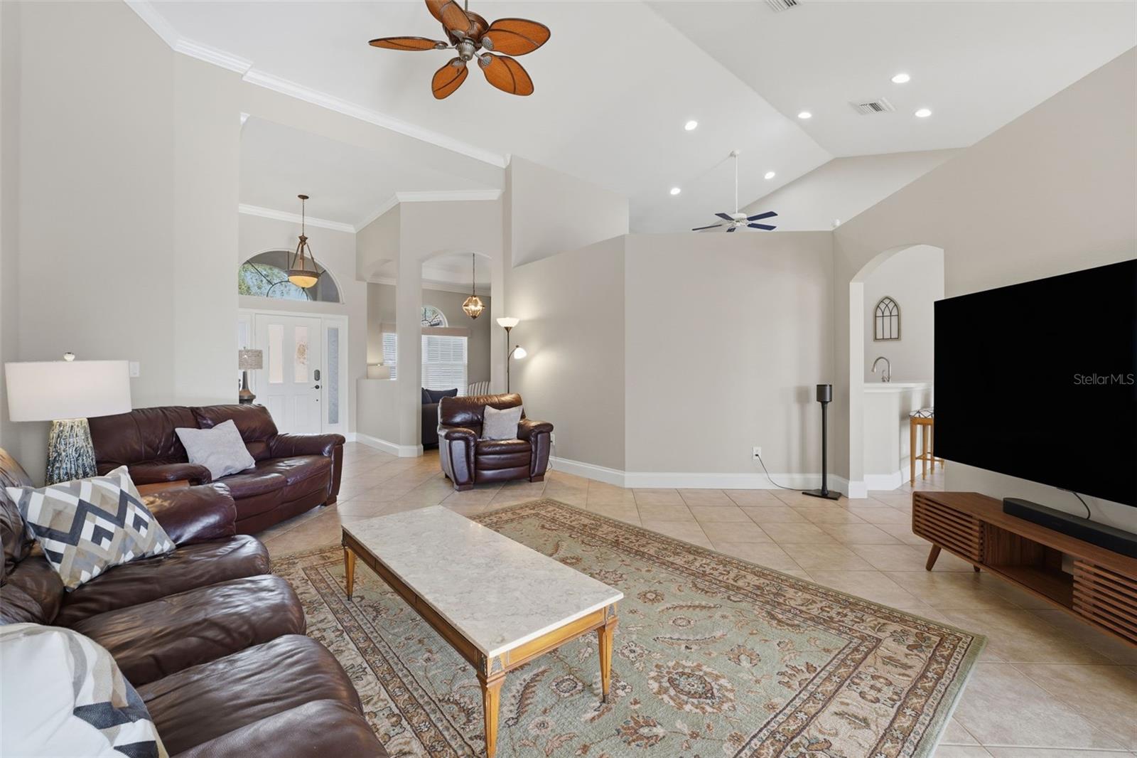 Image 10 of 75 For 14230 Silver Lakes Circle