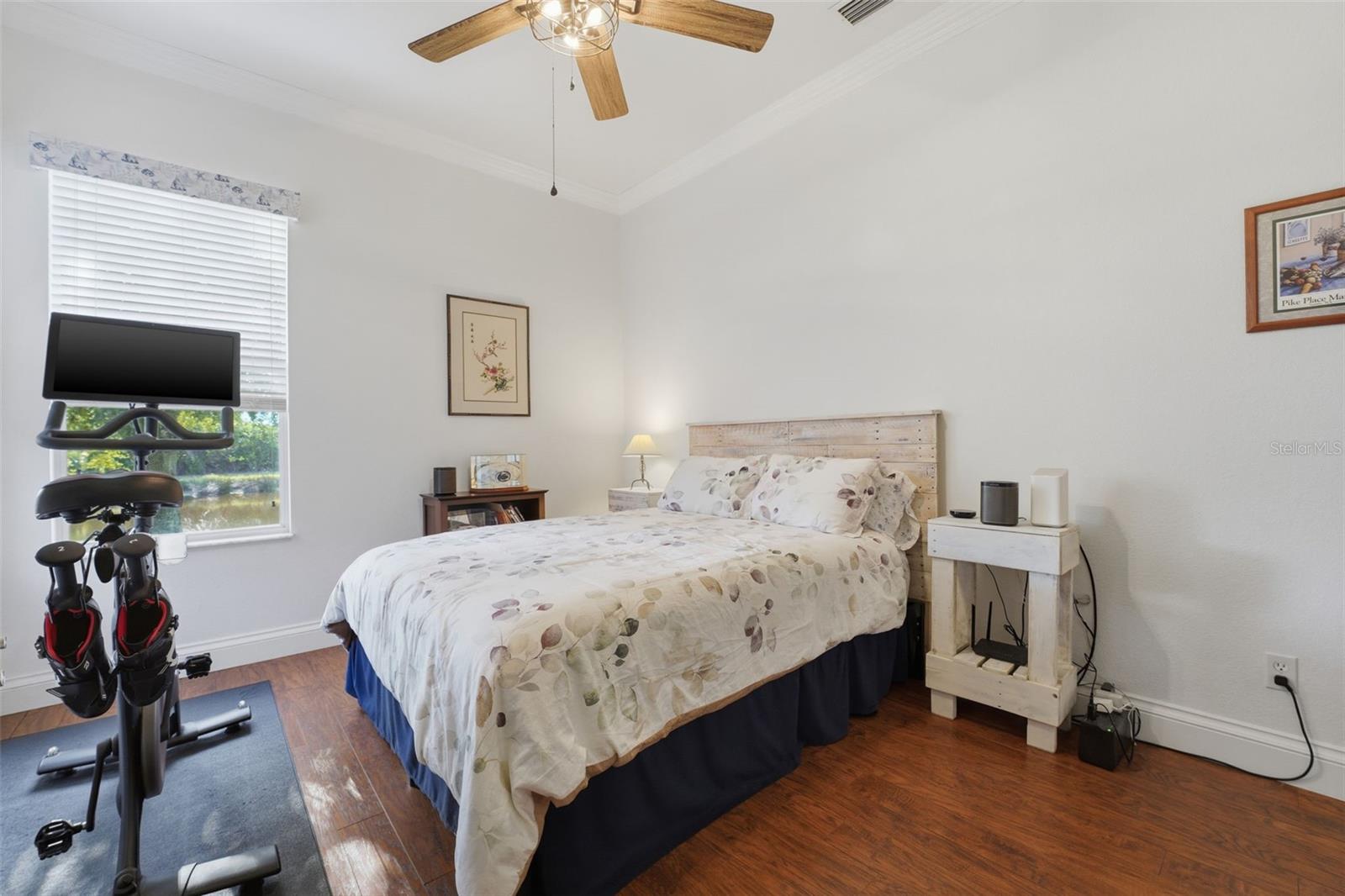 Image 26 of 75 For 14230 Silver Lakes Circle