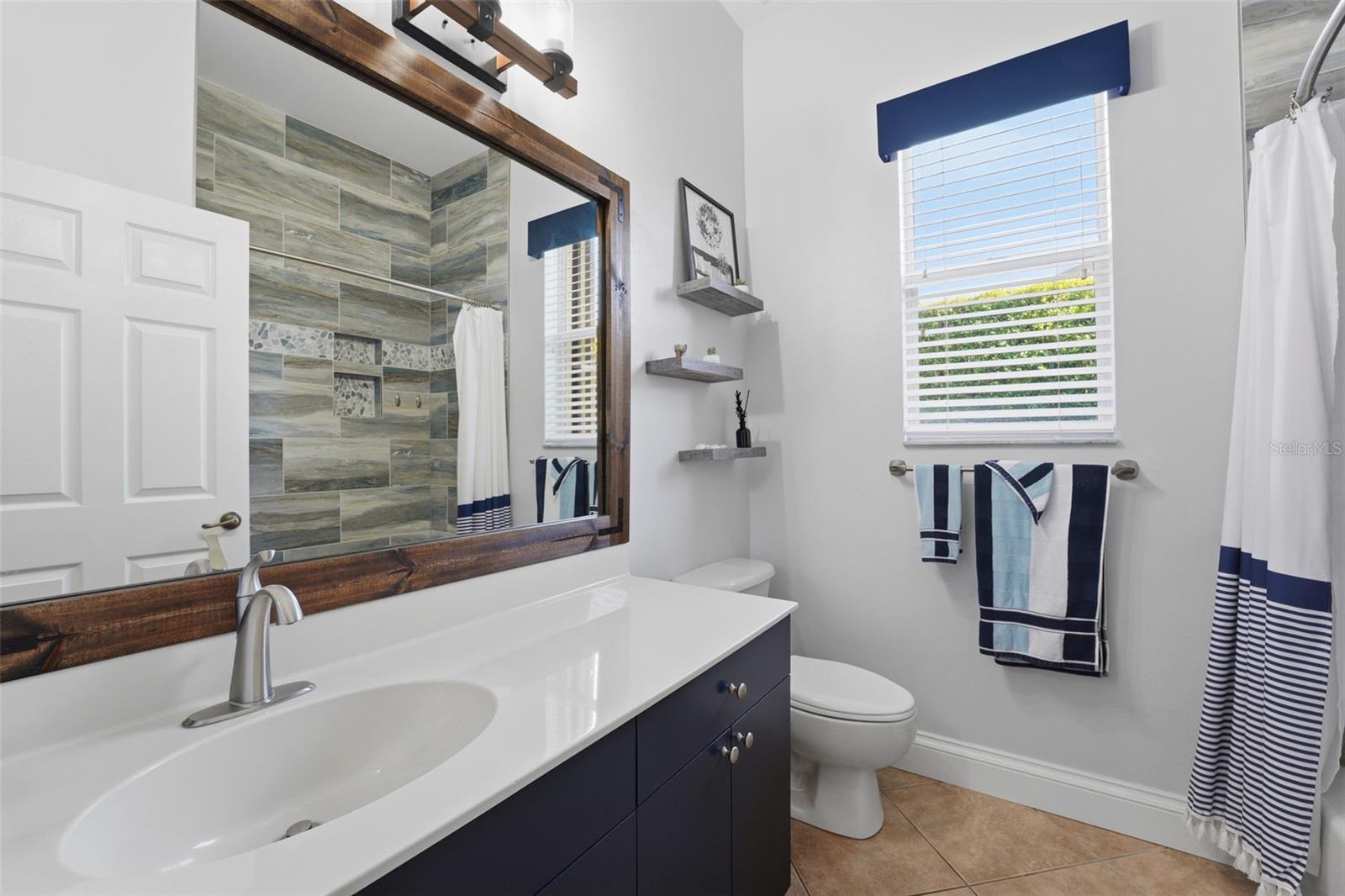 Image 32 of 75 For 14230 Silver Lakes Circle