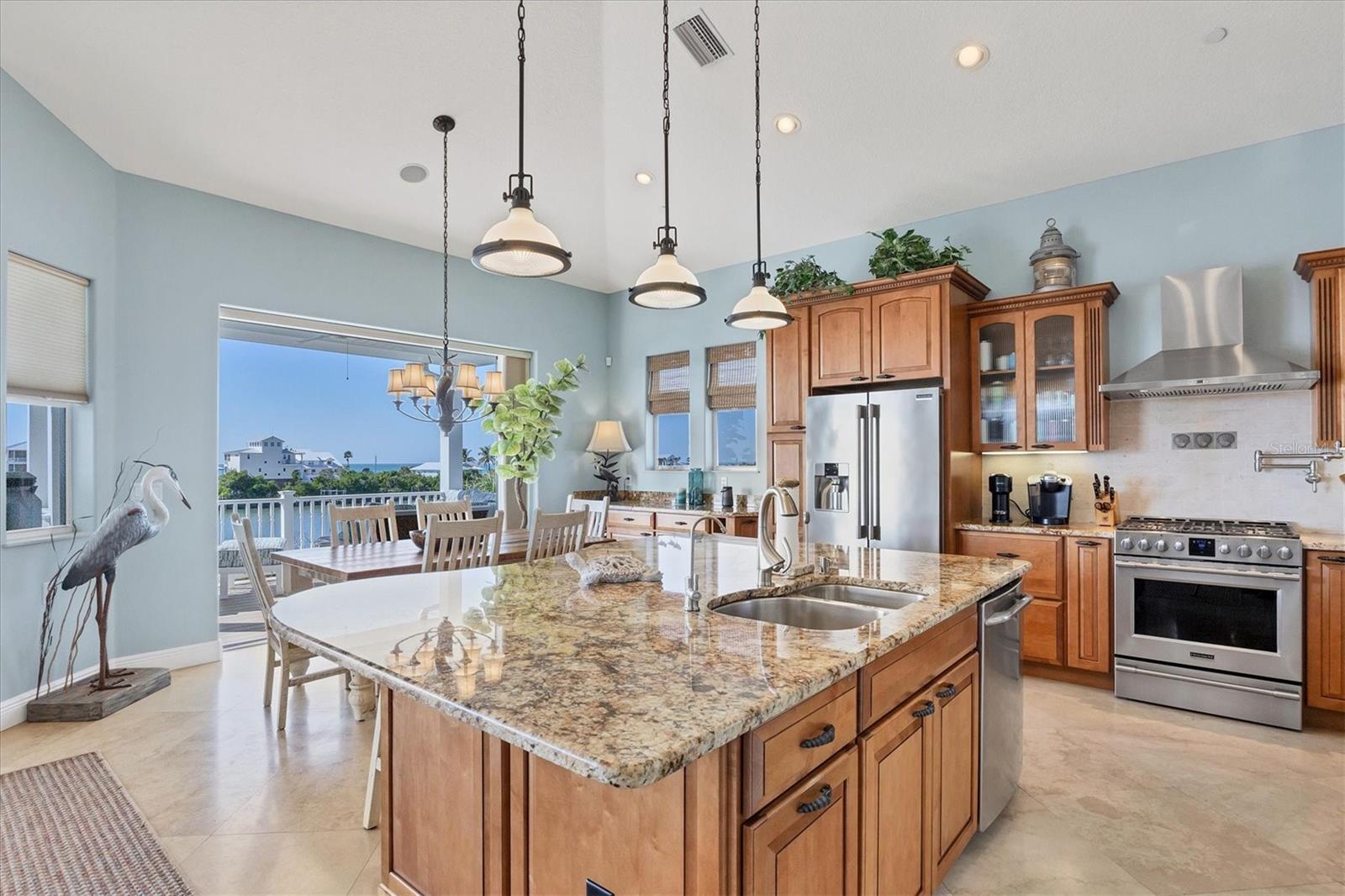 Image 16 of 66 For 121 Bocilla Drive