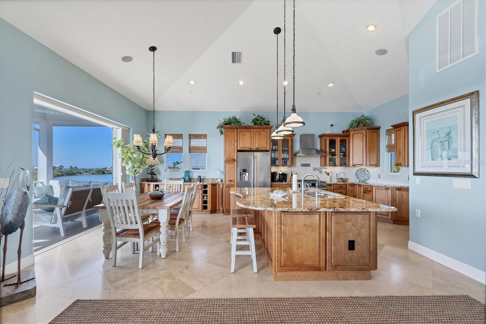 Image 19 of 66 For 121 Bocilla Drive