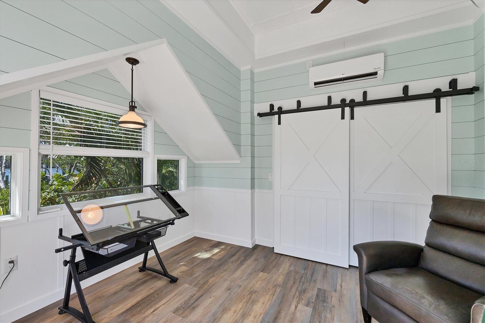 Image 38 of 66 For 121 Bocilla Drive