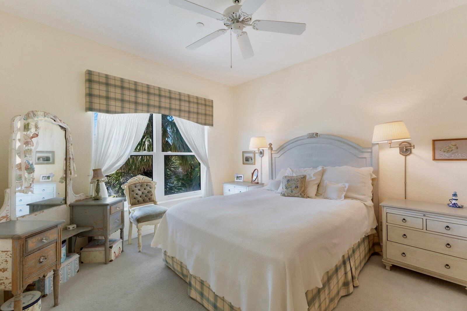 Image 14 of 74 For 815 Harbor Drive