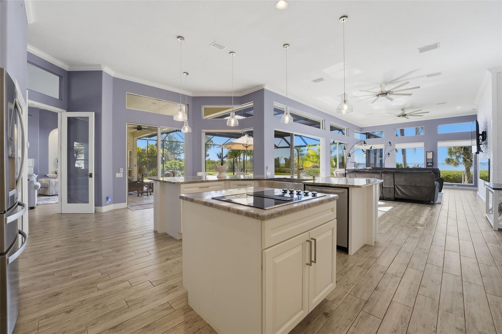 Image 25 of 100 For 3121 Rivershore Lane