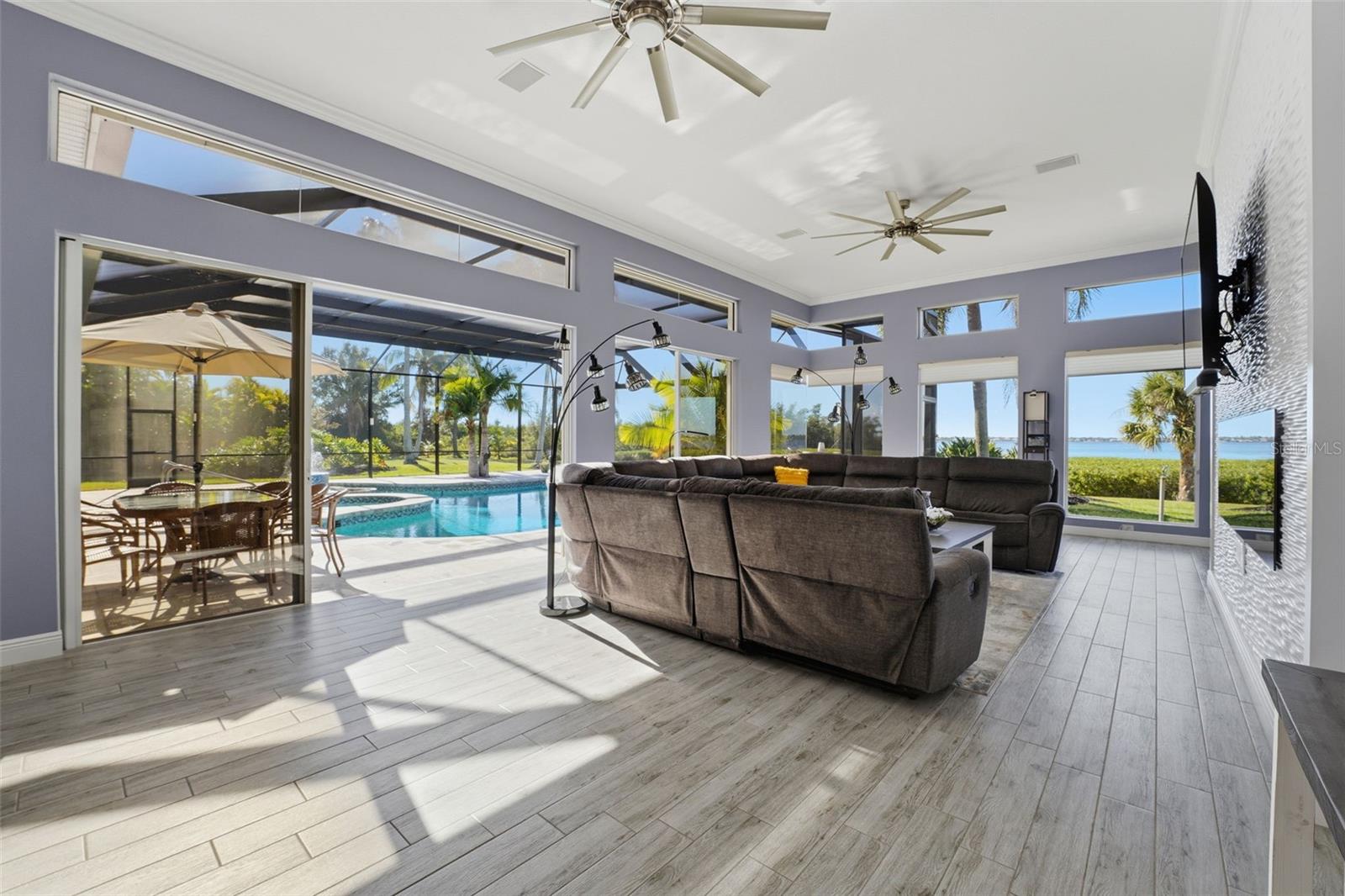 Image 28 of 100 For 3121 Rivershore Lane