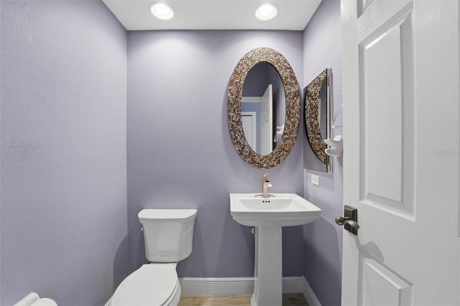 Image 34 of 100 For 3121 Rivershore Lane