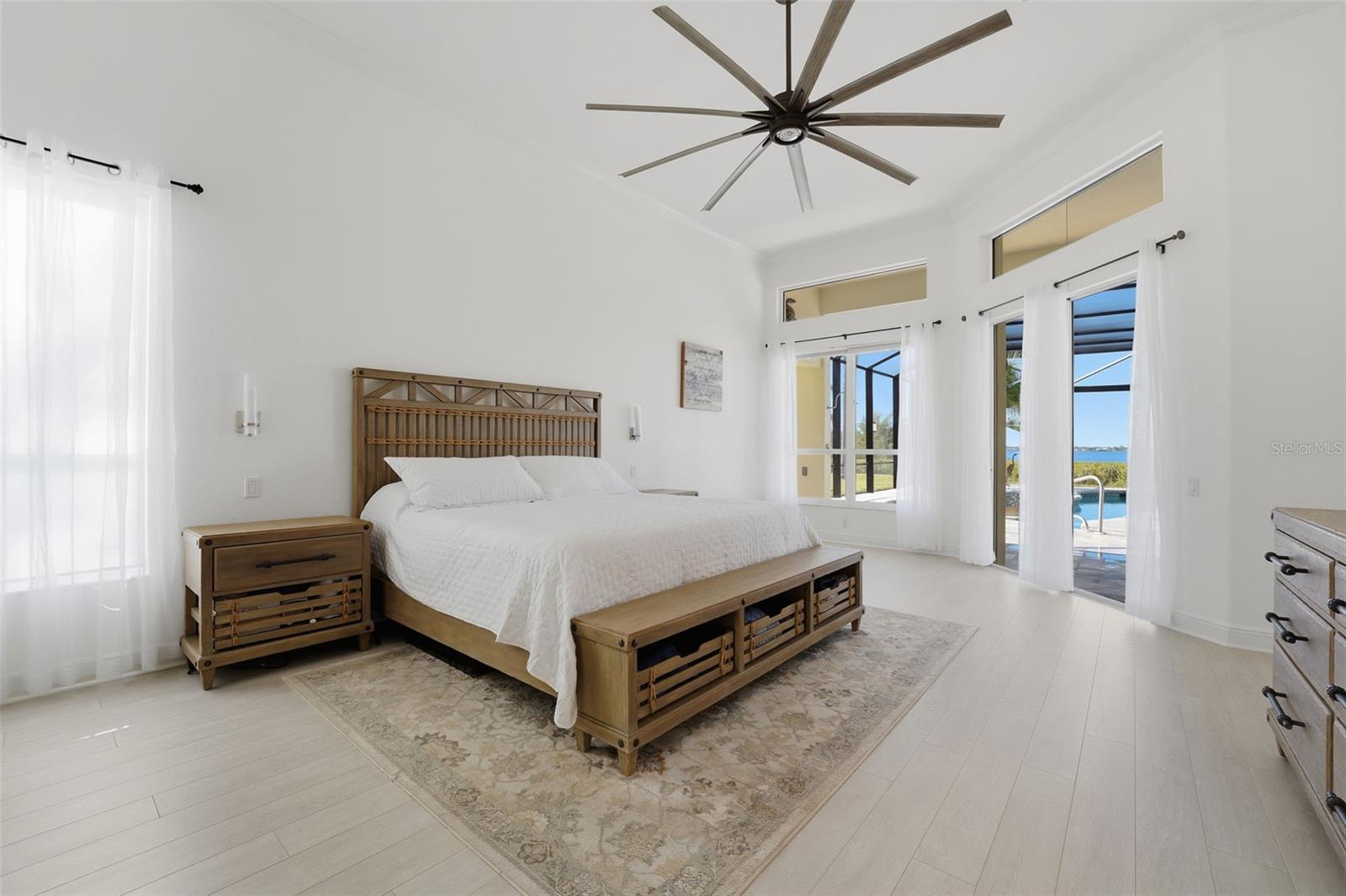 Image 35 of 100 For 3121 Rivershore Lane