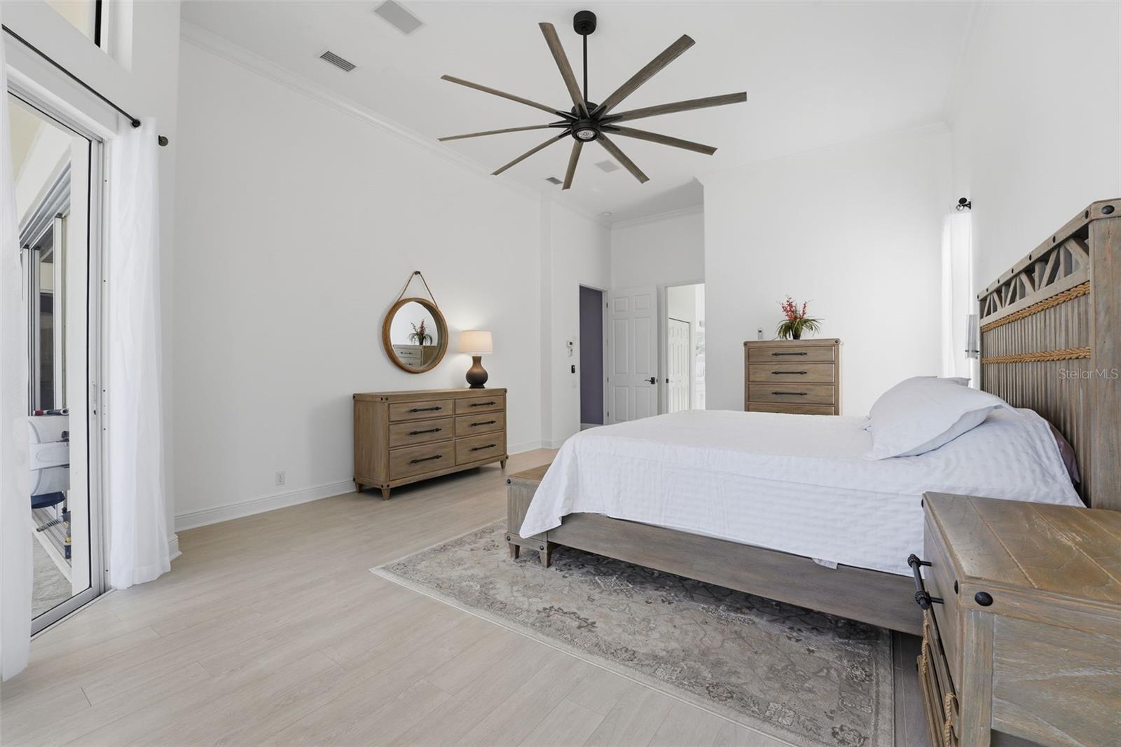 Image 37 of 100 For 3121 Rivershore Lane