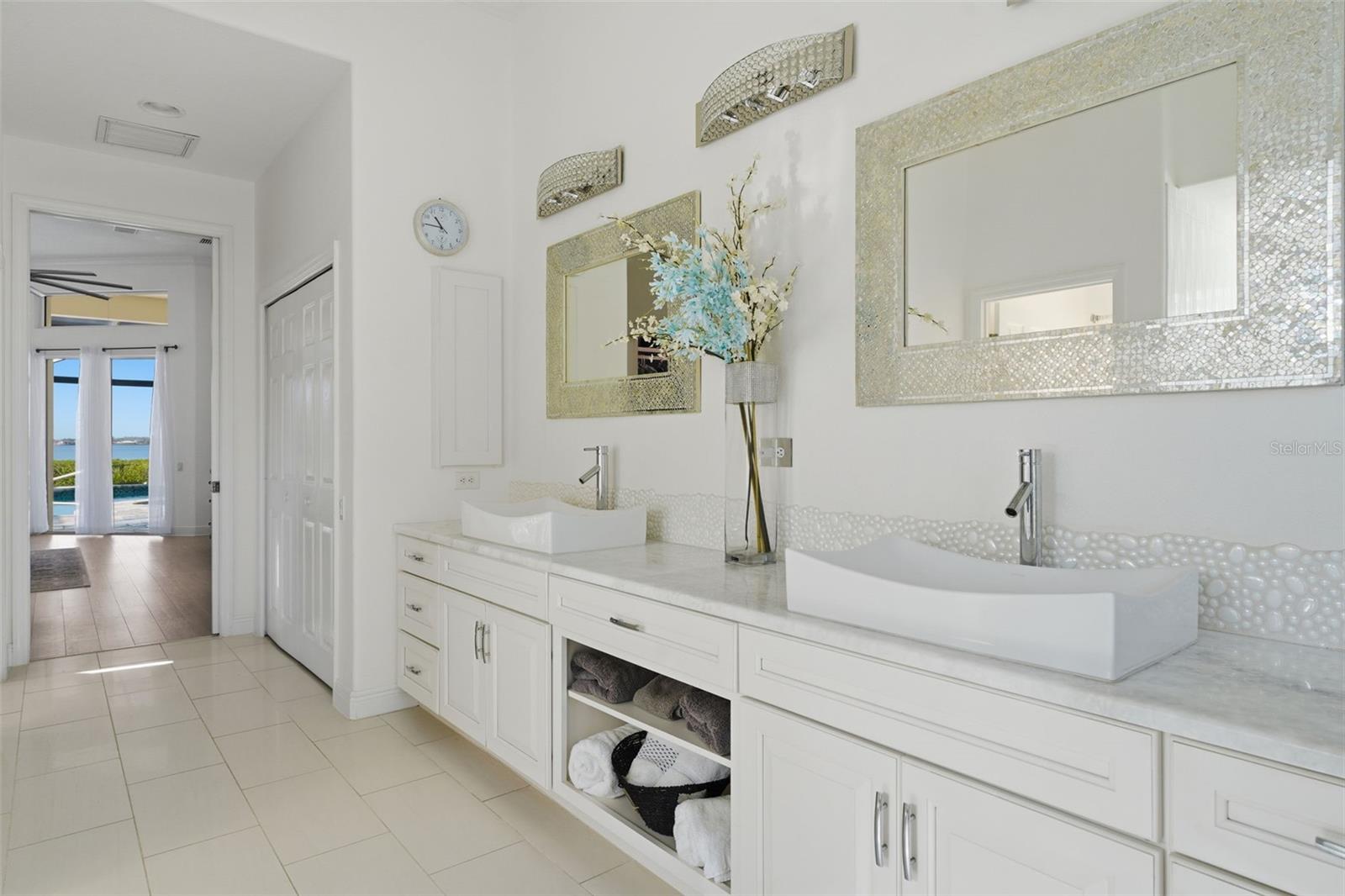 Image 40 of 100 For 3121 Rivershore Lane