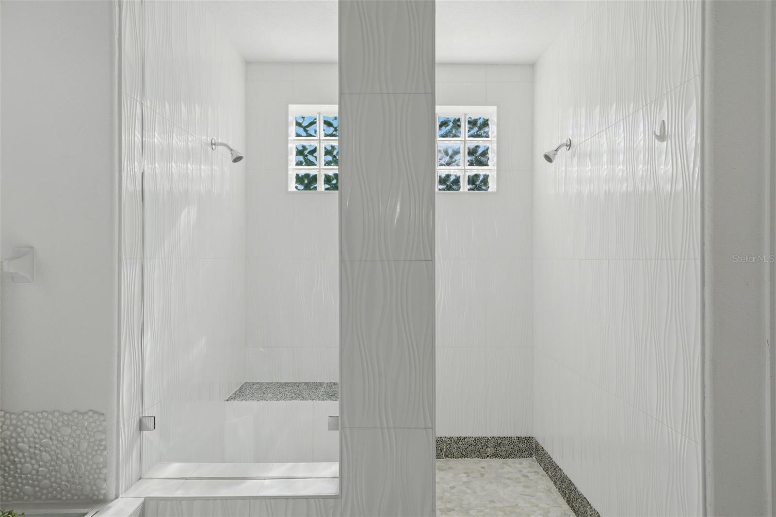 Image 41 of 100 For 3121 Rivershore Lane