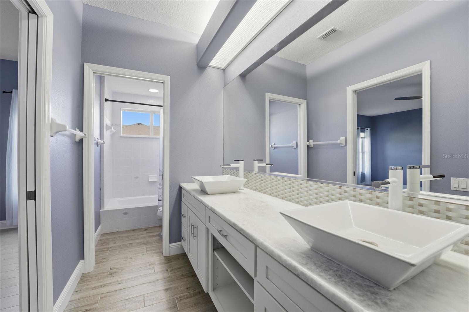 Image 48 of 100 For 3121 Rivershore Lane