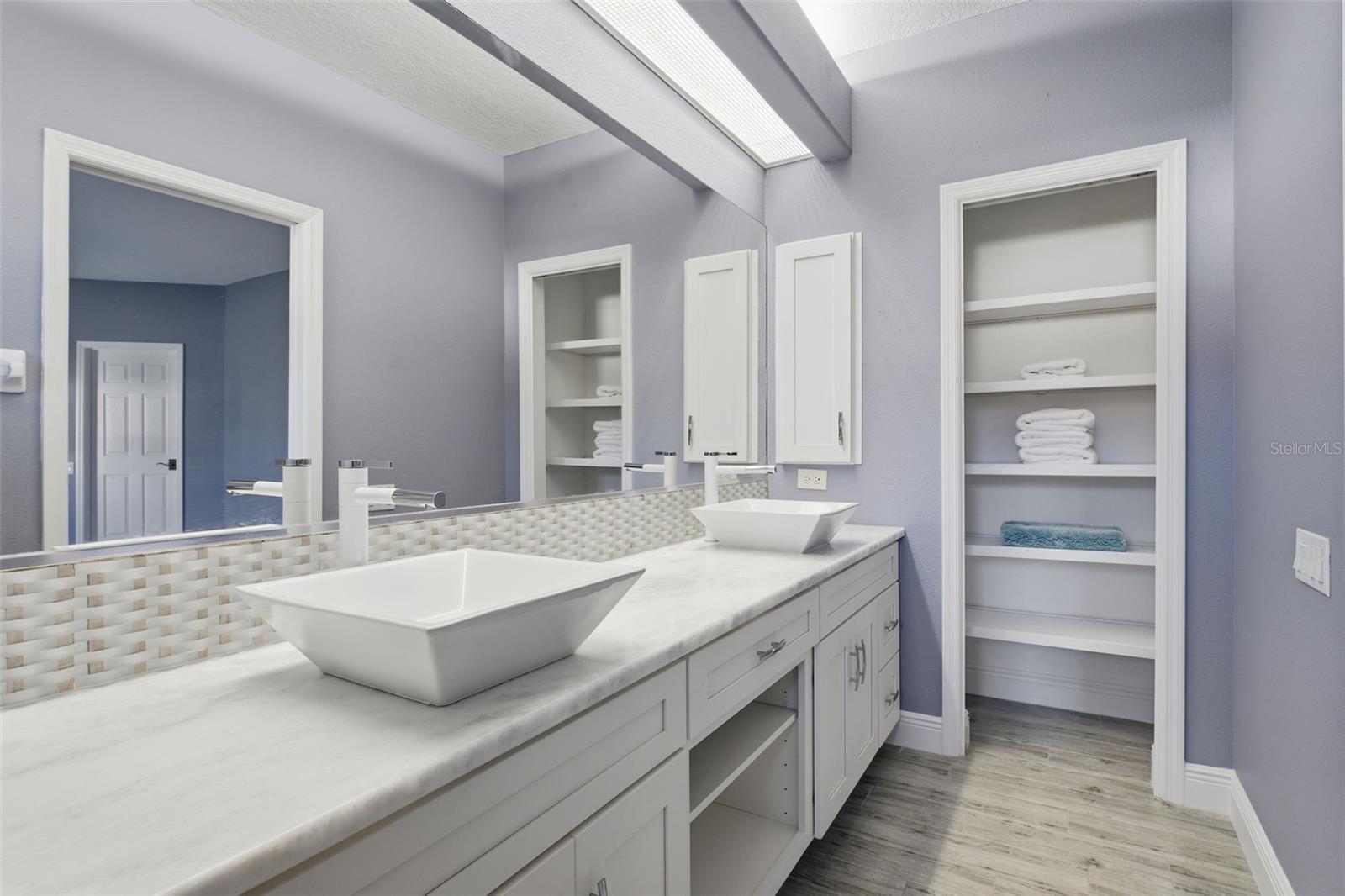 Image 49 of 100 For 3121 Rivershore Lane