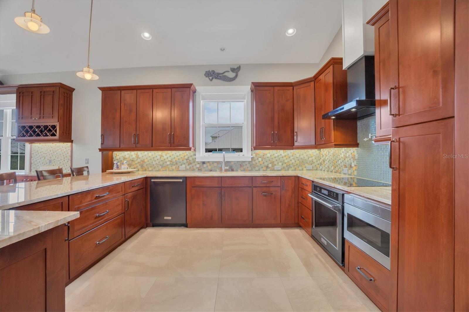 Image 11 of 48 For 7121 Rum Bay Drive