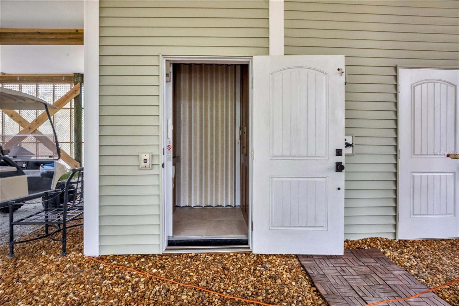 Image 16 of 48 For 7121 Rum Bay Drive