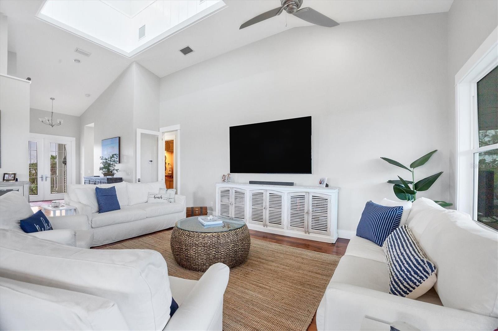 Image 8 of 48 For 7121 Rum Bay Drive