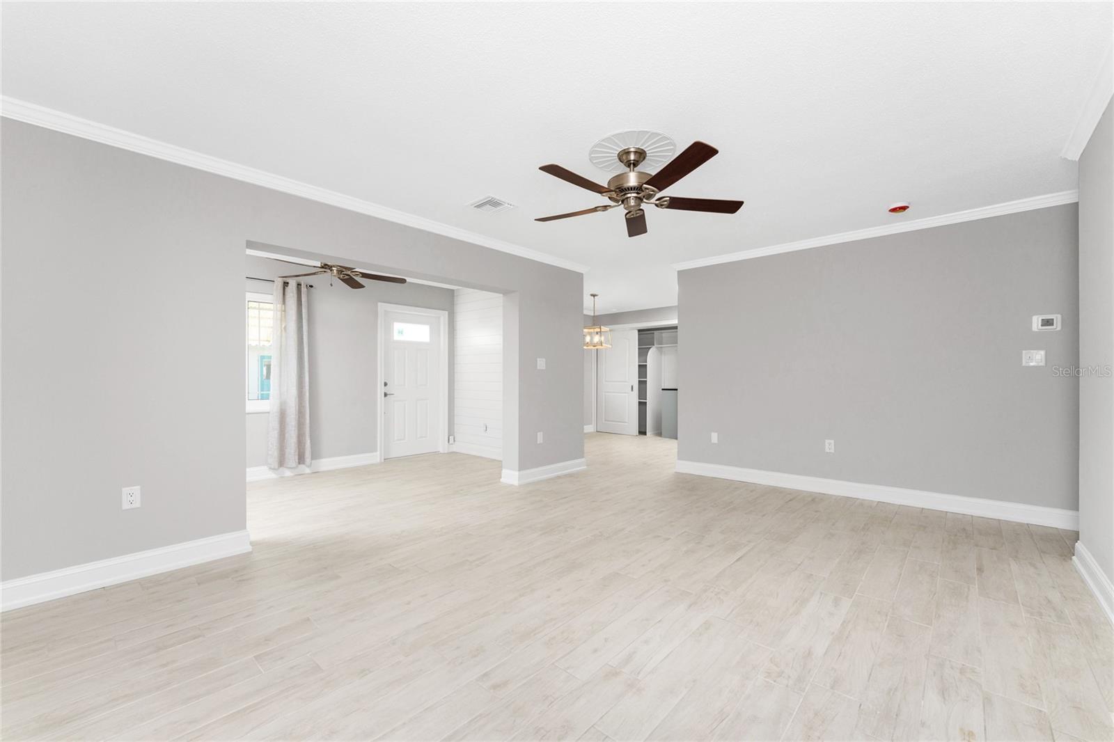 Image 10 of 50 For 1977 Beach Road 73