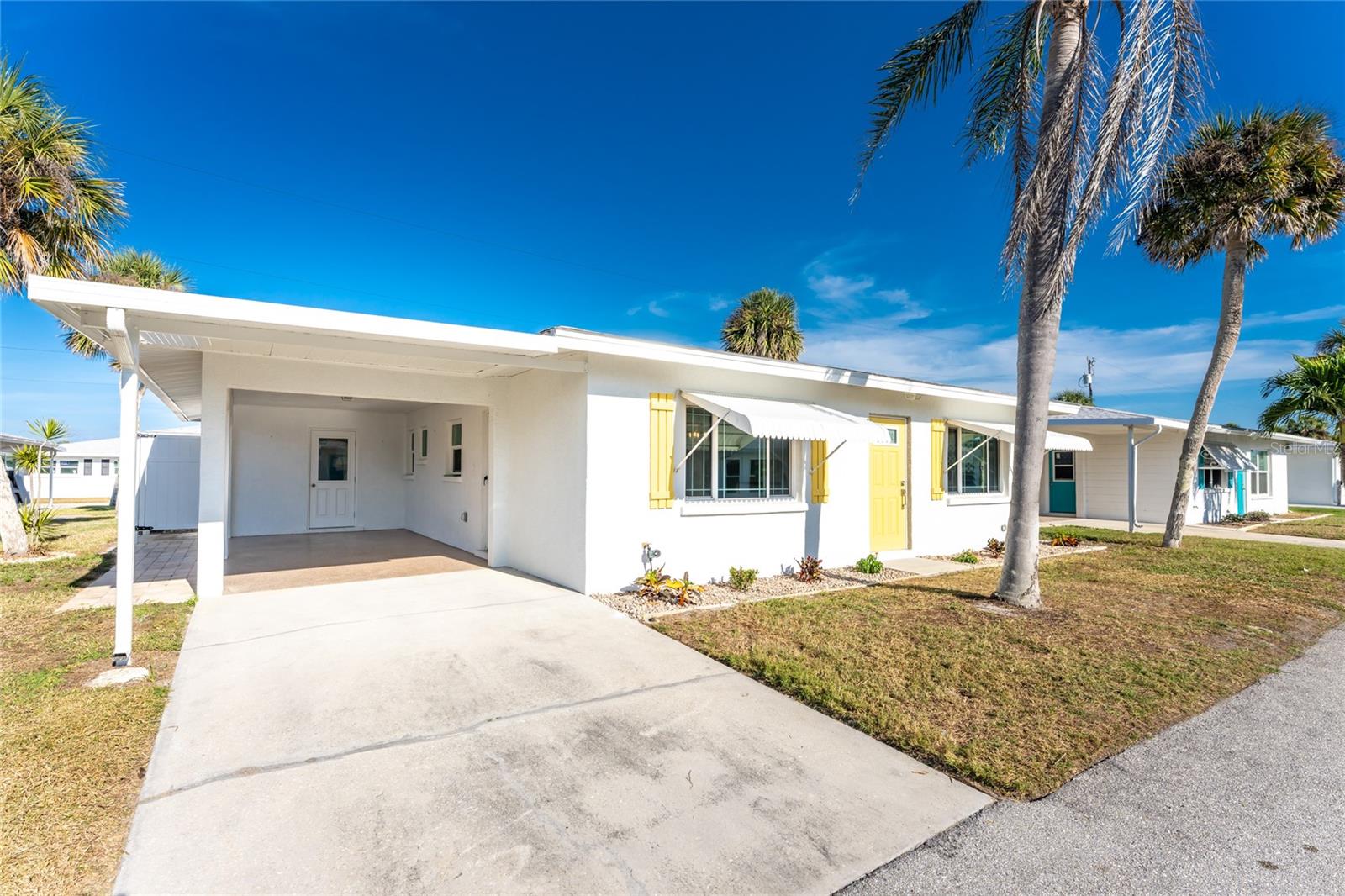 Image 2 of 50 For 1977 Beach Road 73