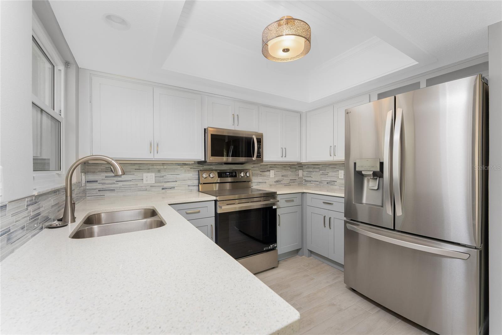 Image 24 of 50 For 1977 Beach Road 73