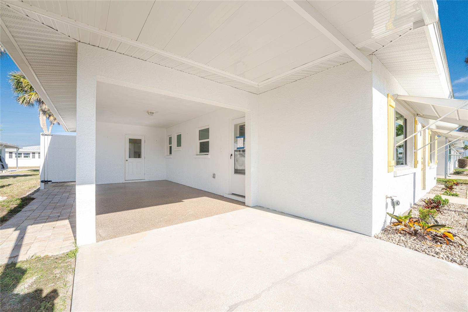 Image 3 of 50 For 1977 Beach Road 73