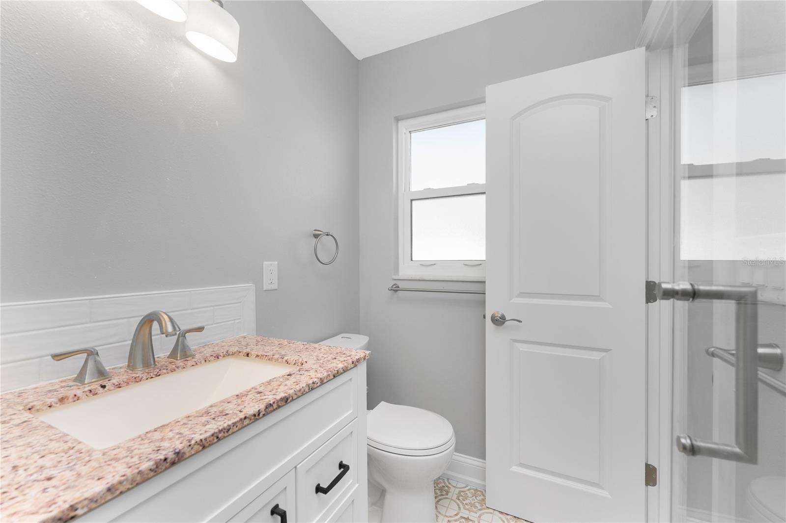 Image 32 of 50 For 1977 Beach Road 73