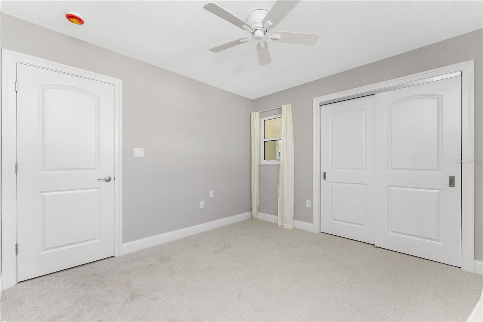 Image 34 of 50 For 1977 Beach Road 73