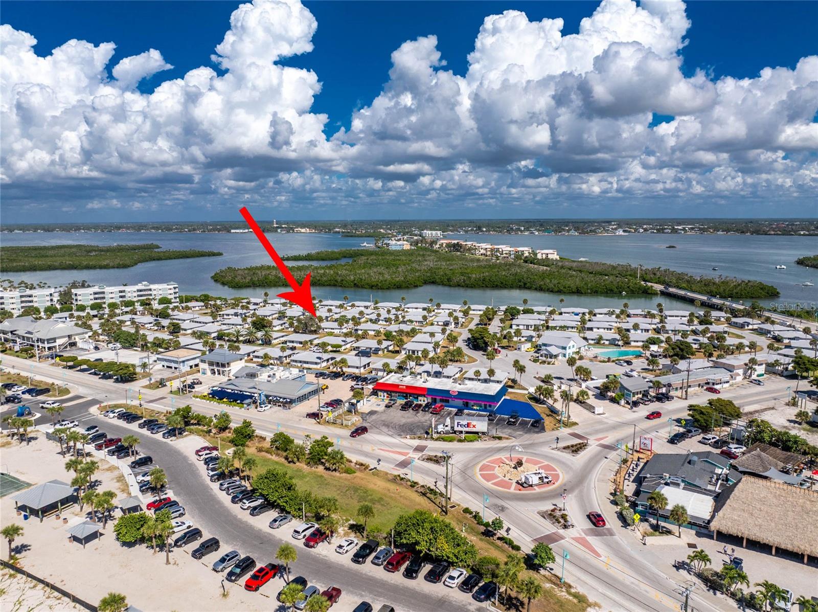 Image 46 of 50 For 1977 Beach Road 73