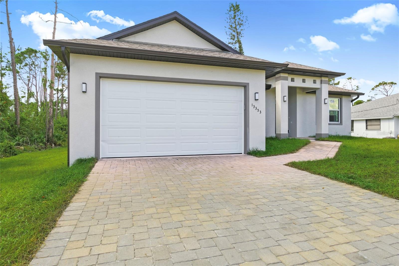 Listing photo id 9 for 13353 Gorman Avenue