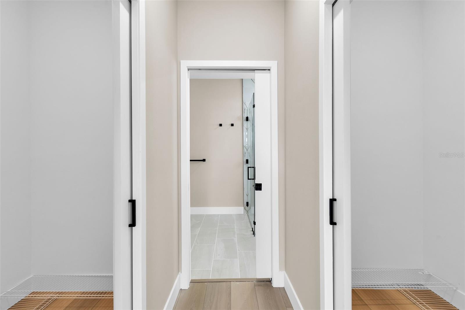 Listing photo id 39 for 13353 Gorman Avenue