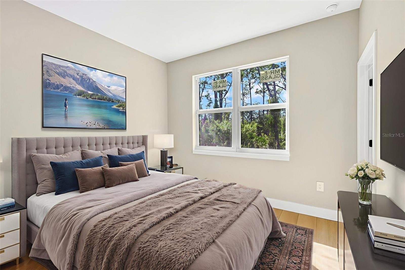 Listing photo id 50 for 13353 Gorman Avenue