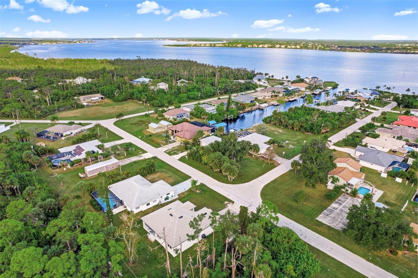 Listing photo id 58 for 13353 Gorman Avenue