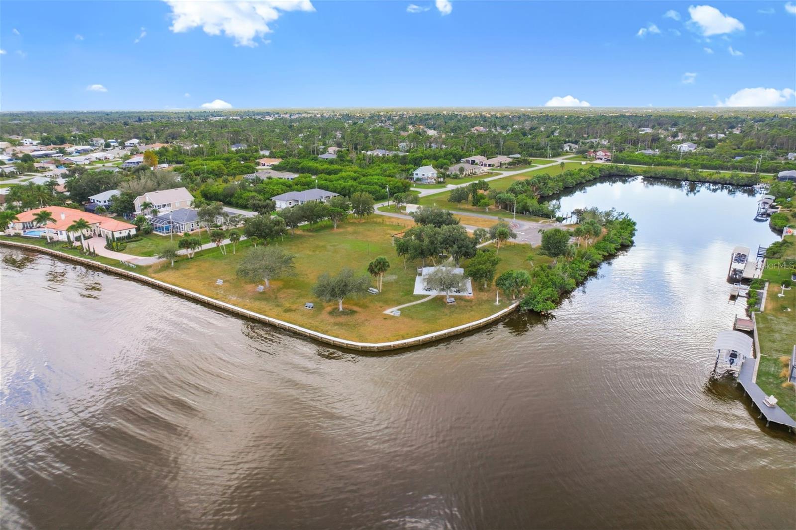 Listing photo id 62 for 13353 Gorman Avenue