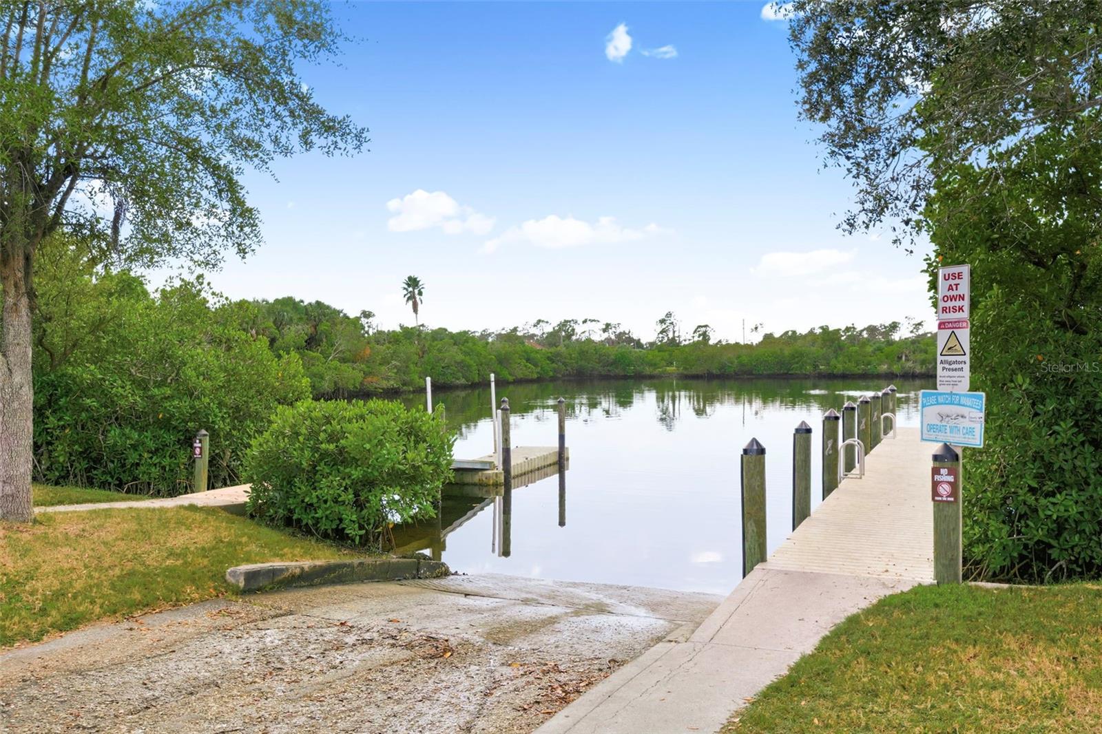 Listing photo id 67 for 13353 Gorman Avenue