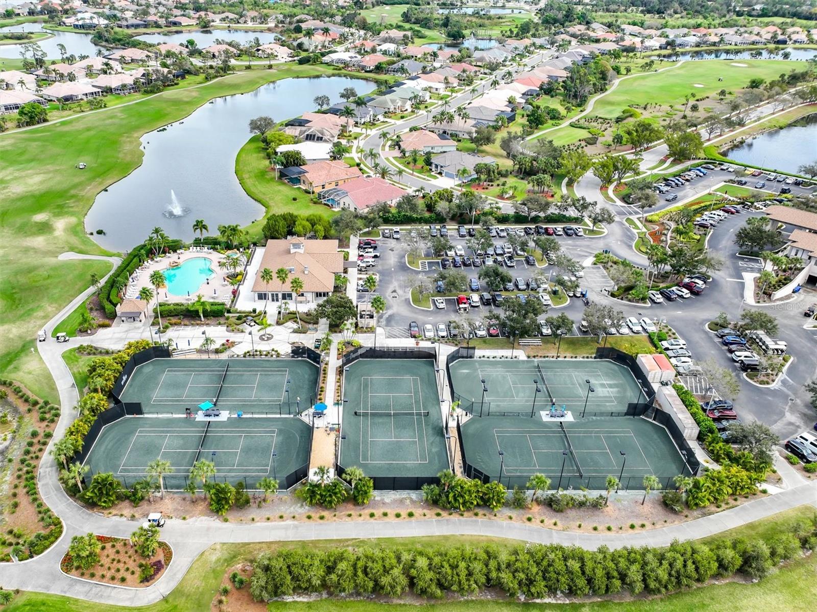 Image 14 of 61 For 4567 Whispering Oaks Dr