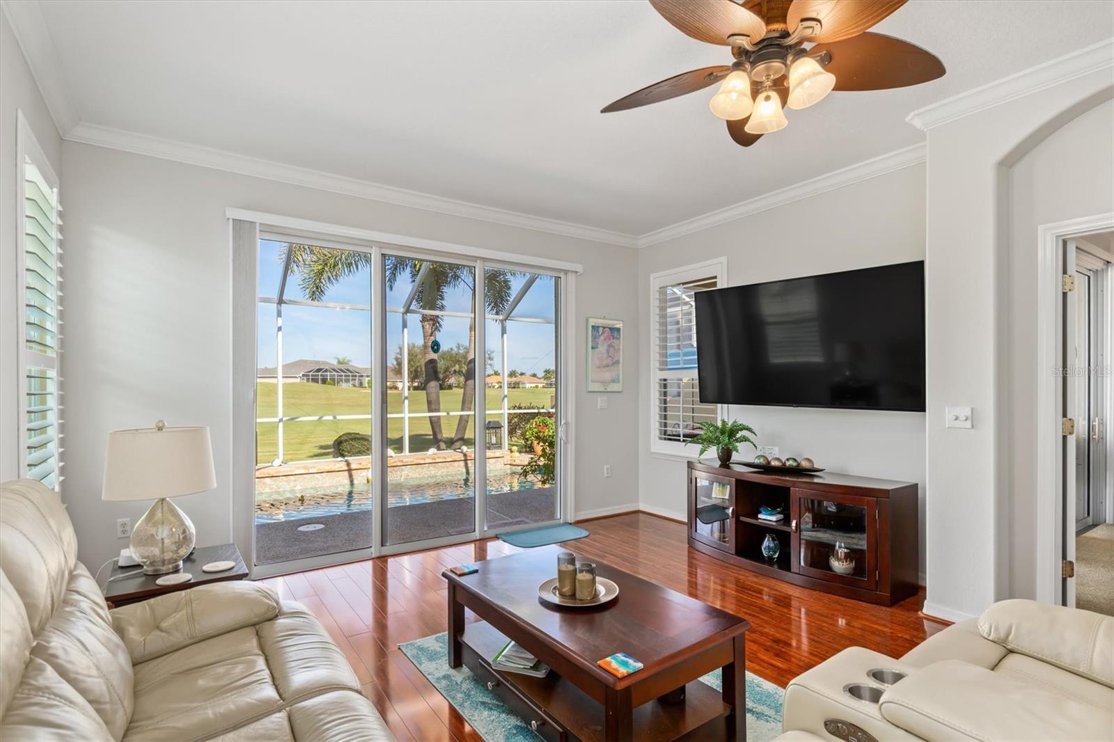 Image 38 of 61 For 4567 Whispering Oaks Dr