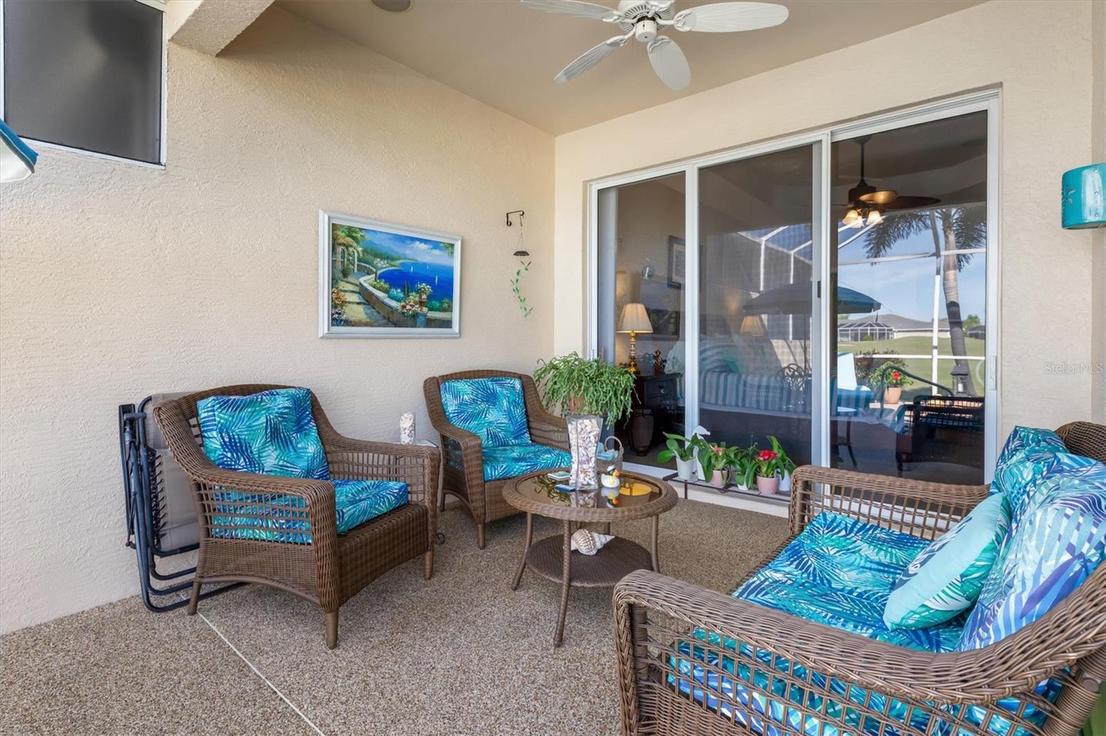 Image 4 of 61 For 4567 Whispering Oaks Dr