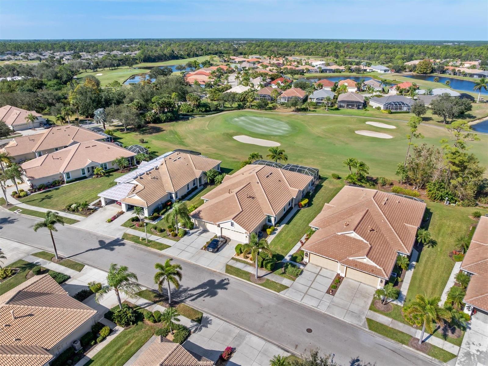 Image 49 of 61 For 4567 Whispering Oaks Dr