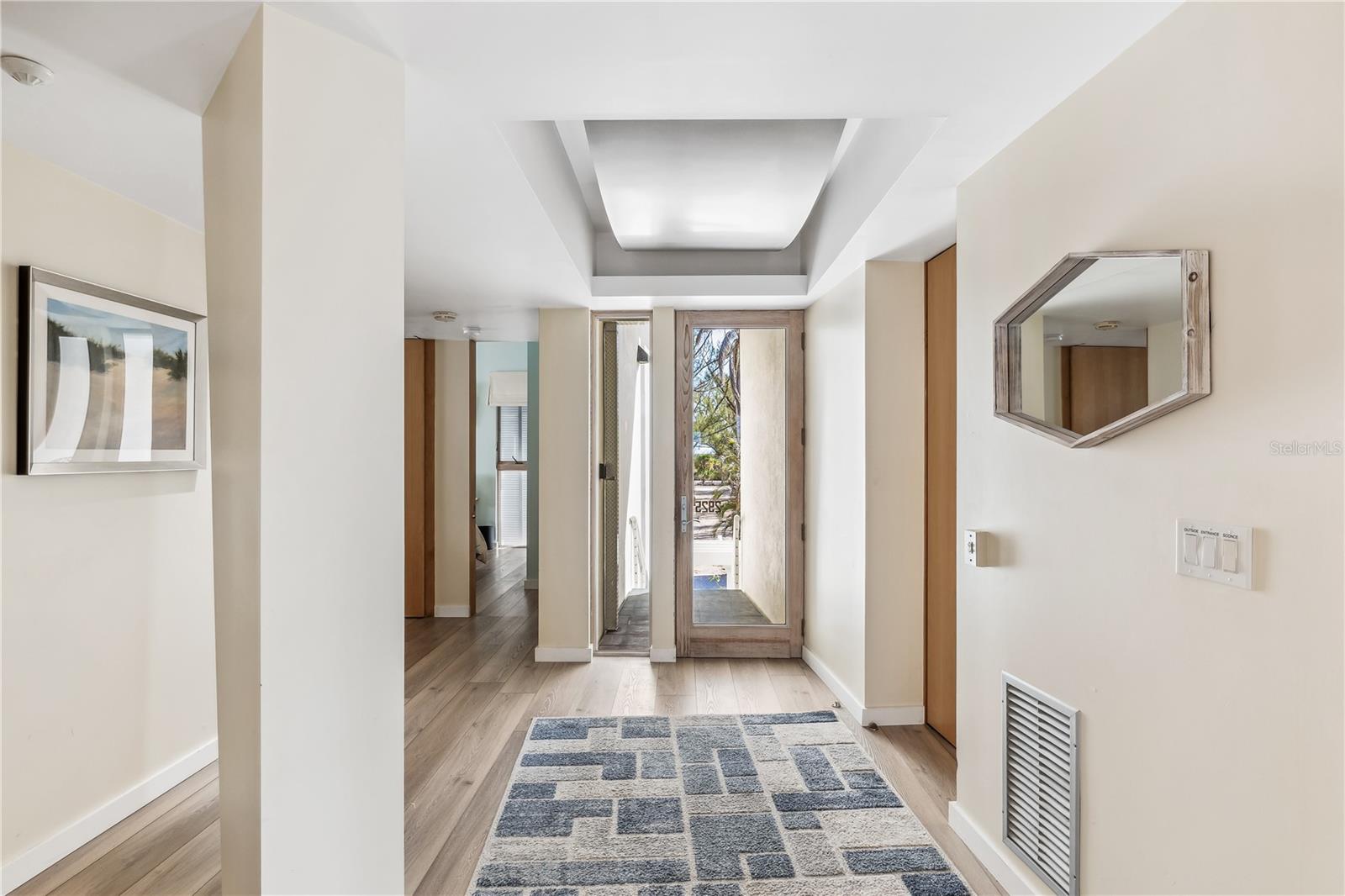 Listing photo id 1 for 2925 Shore Lane