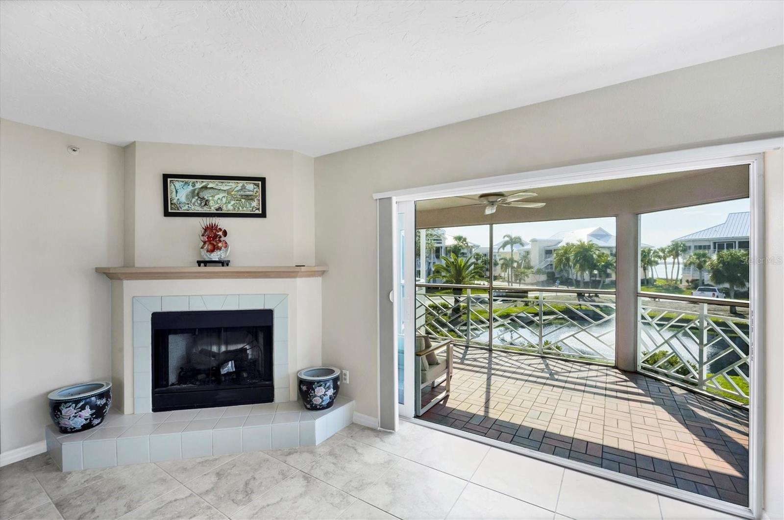 Image 11 of 58 For 11000 Placida Road 2202