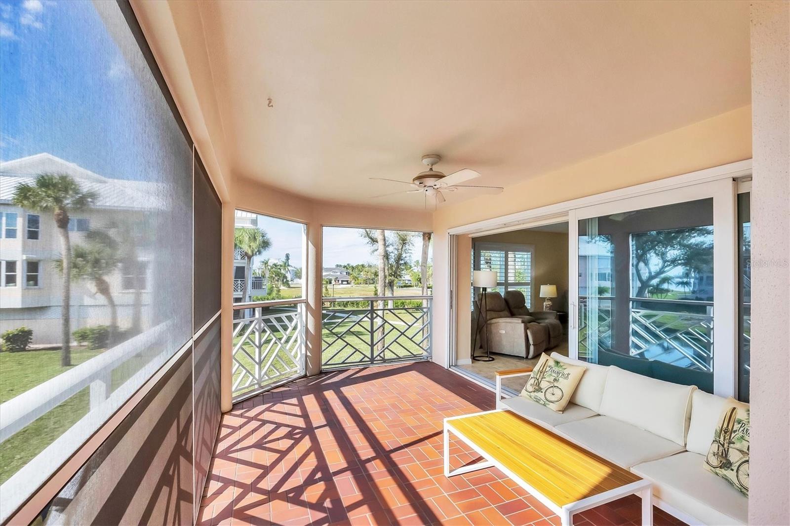 Image 16 of 58 For 11000 Placida Road 2202