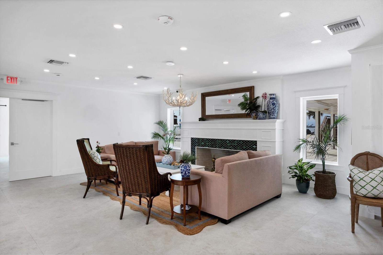 Image 31 of 58 For 11000 Placida Road 2202