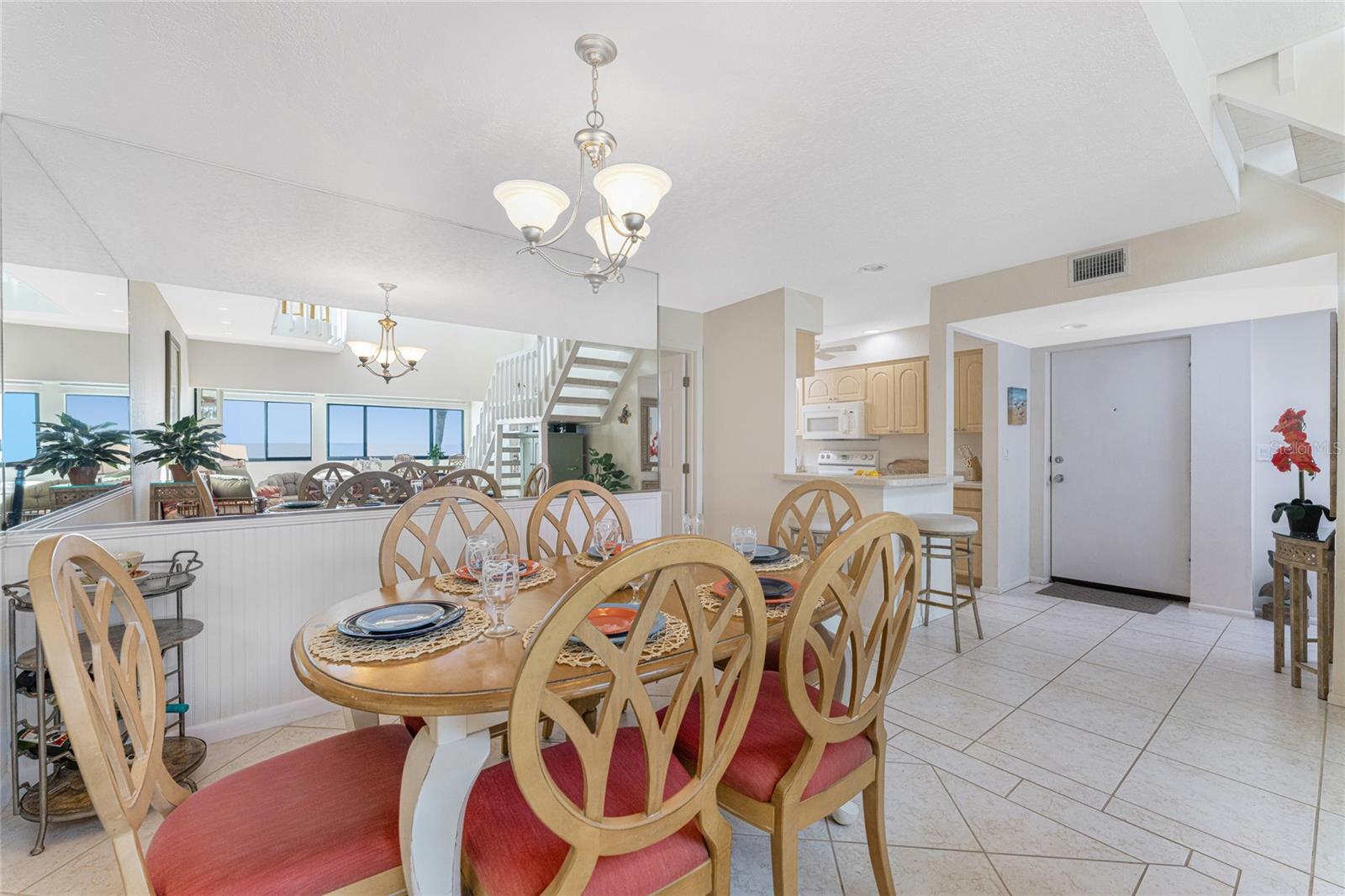 Image 13 of 69 For 2950 Beach Road B522