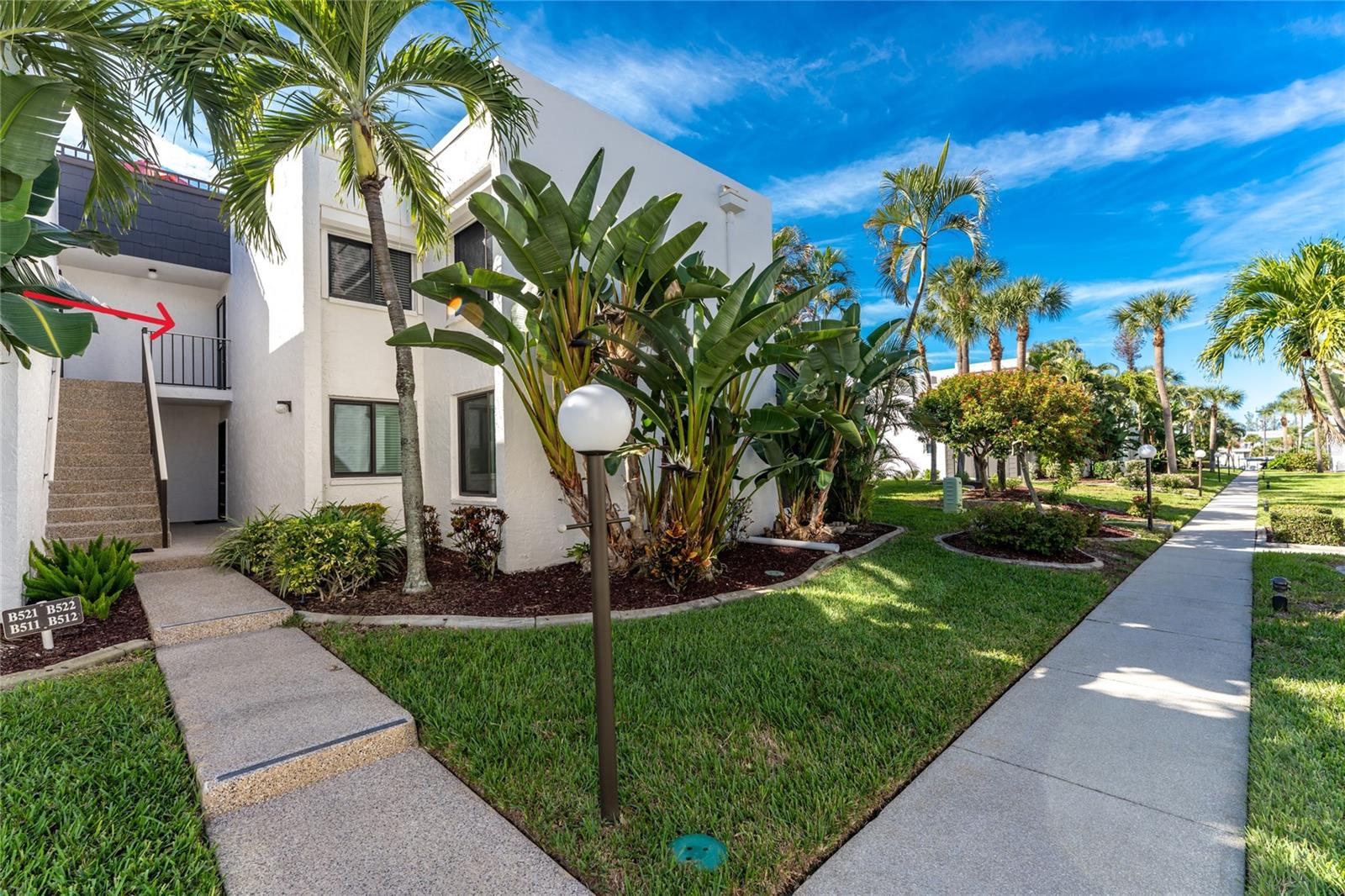 Image 2 of 69 For 2950 Beach Road B522