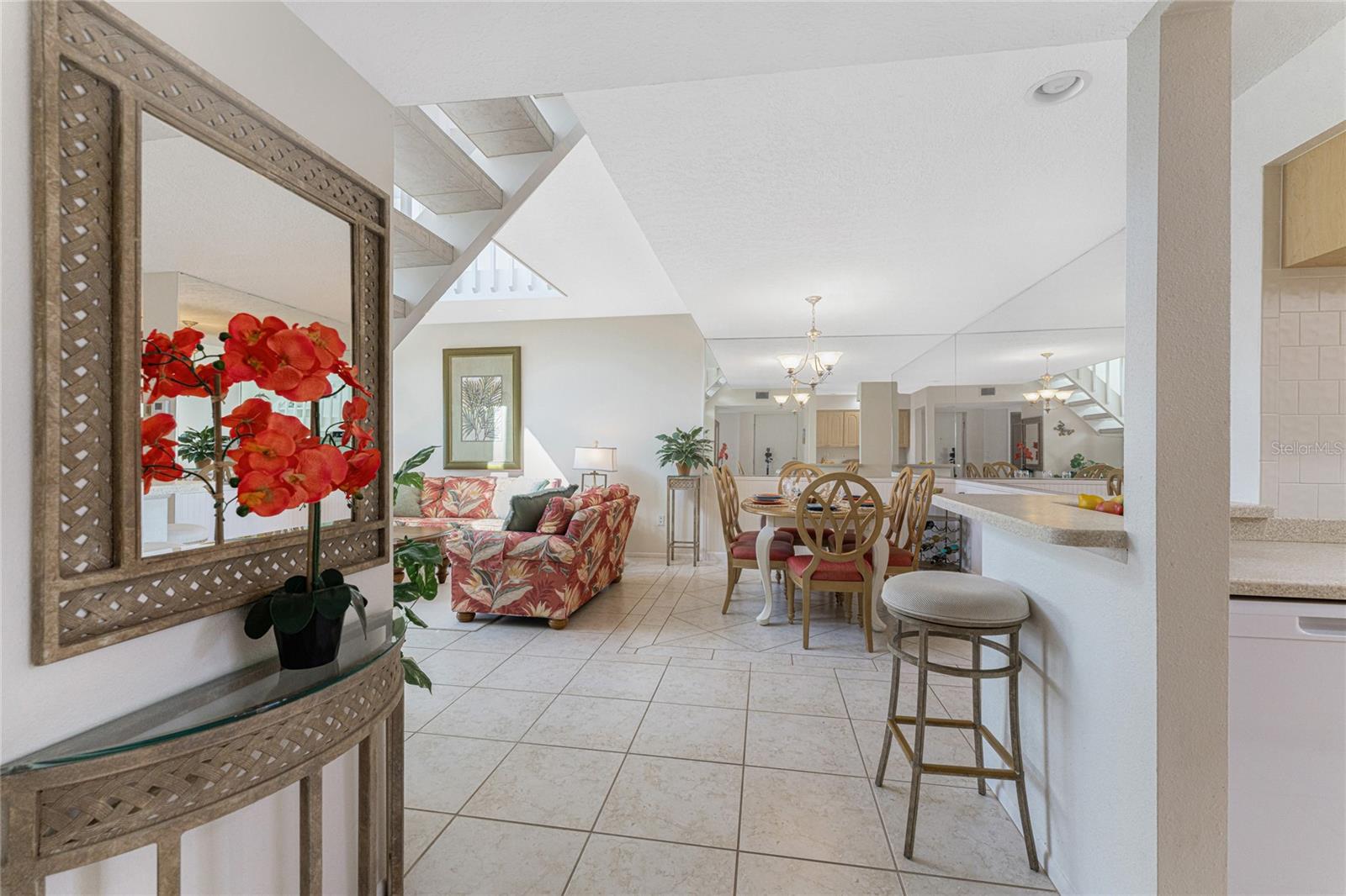 Image 4 of 69 For 2950 Beach Road B522