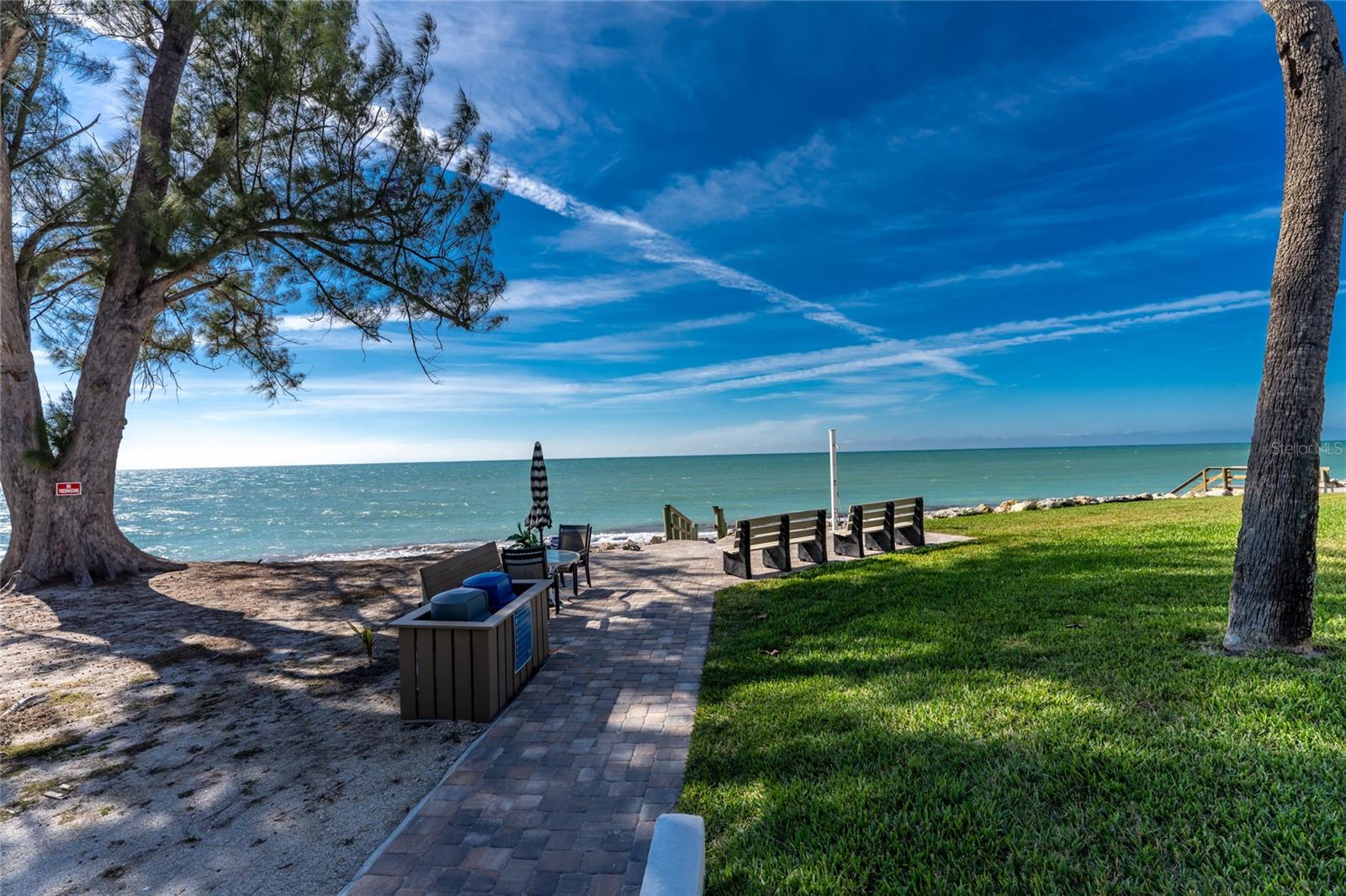 Image 53 of 69 For 2950 Beach Road B522