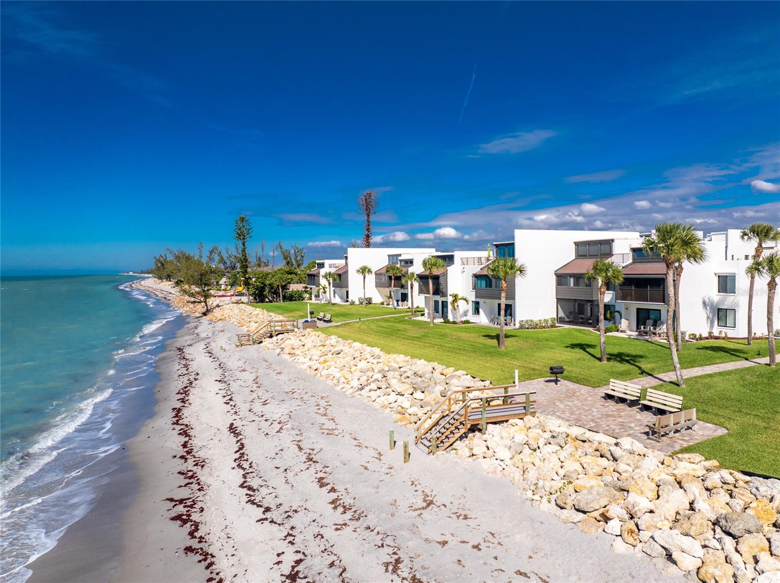 Image 64 of 69 For 2950 Beach Road B522