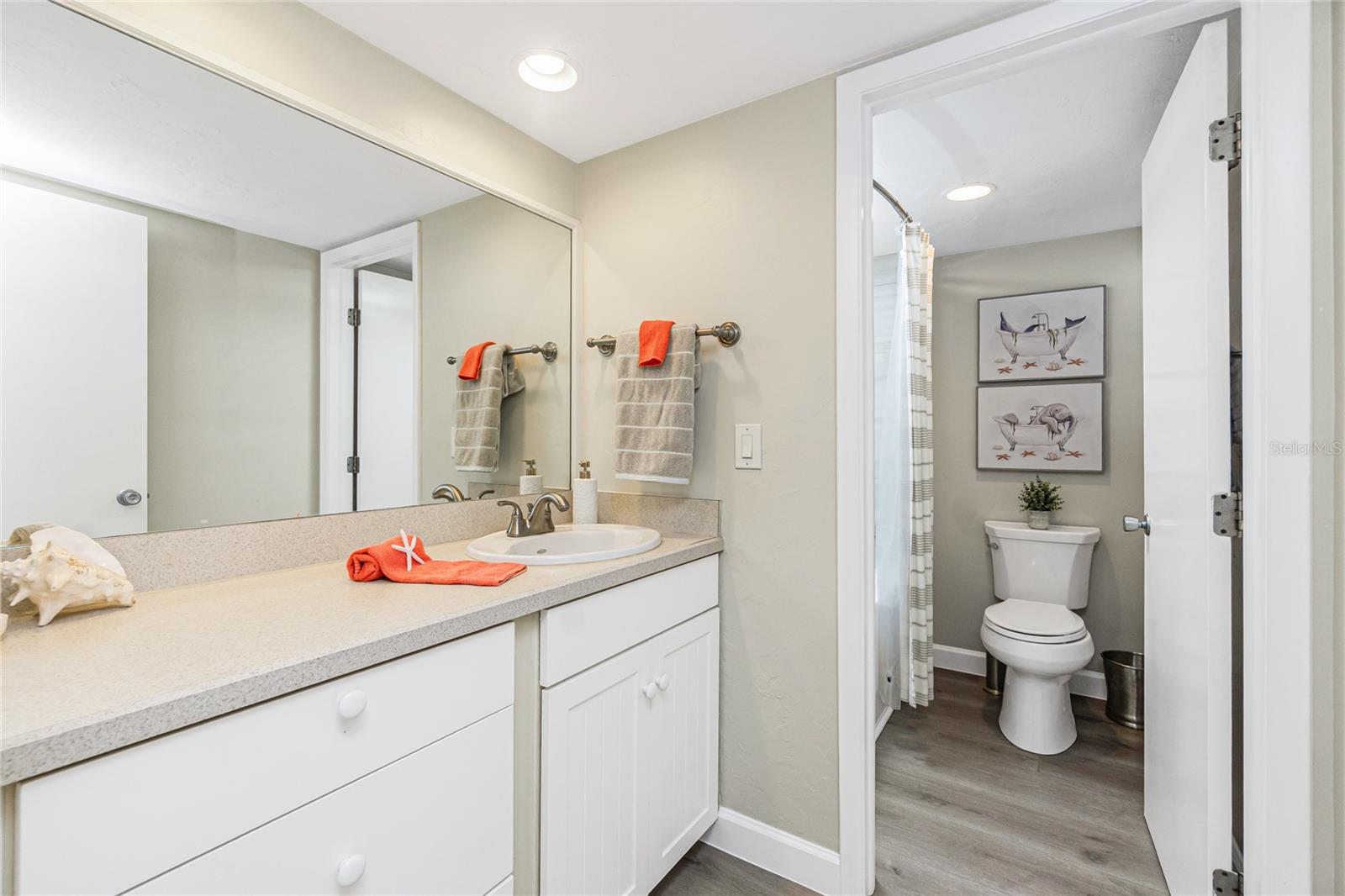 Image 28 of 43 For 2955 Beach Road A411