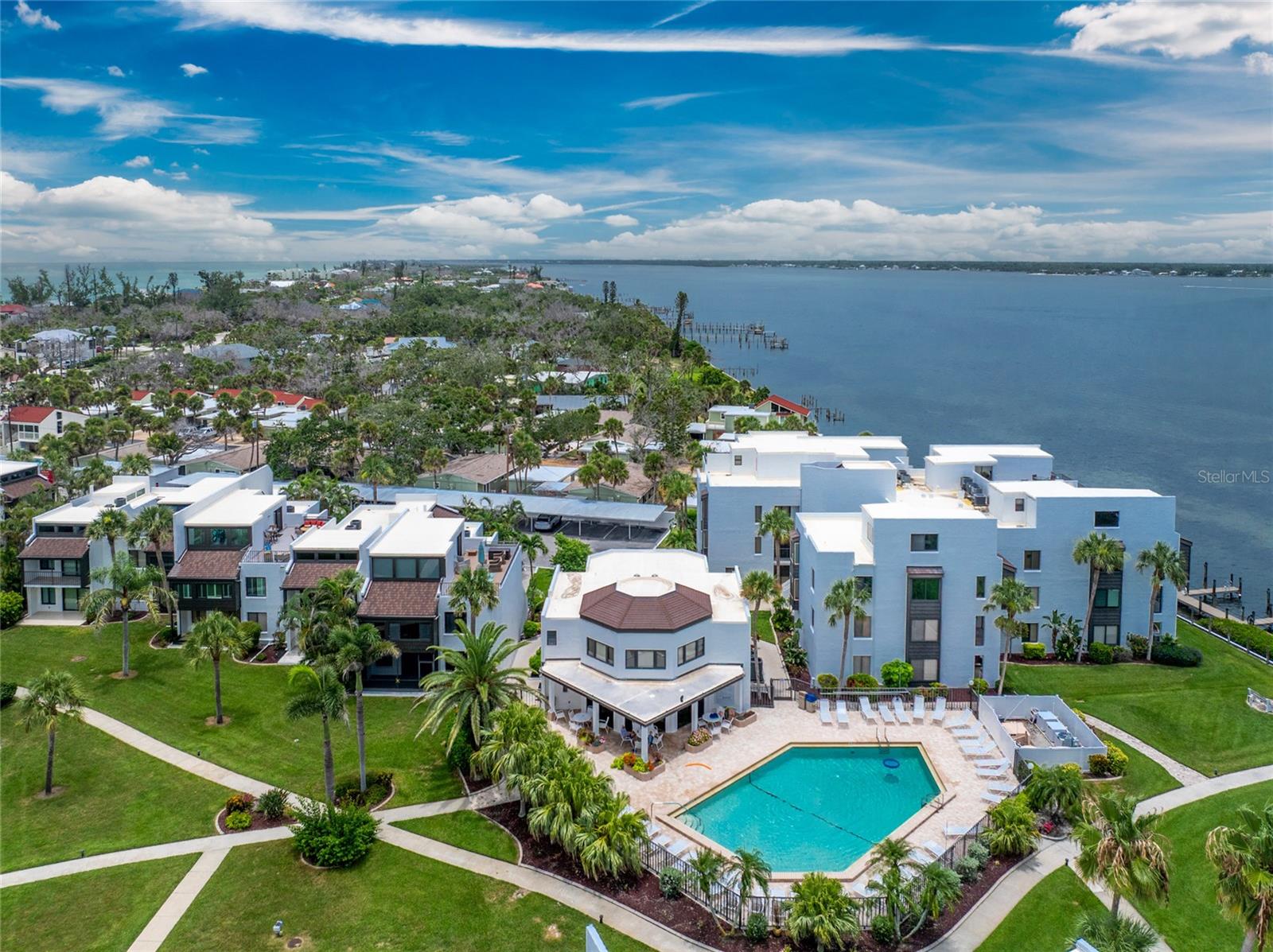 Image 32 of 43 For 2955 Beach Road A411